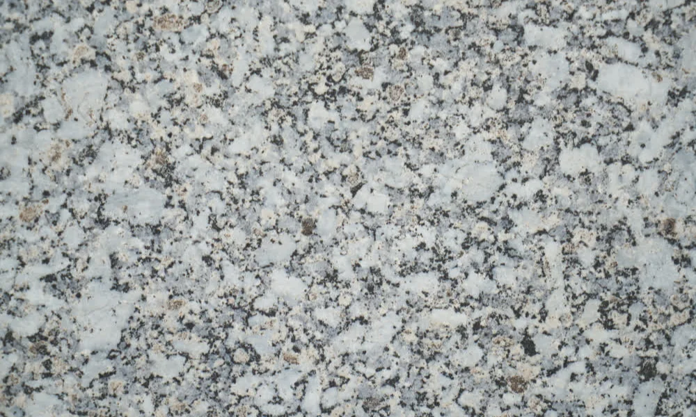 مقاومة الماء والظروف البيئية؛ مناسب لمختلف مناطق العالم