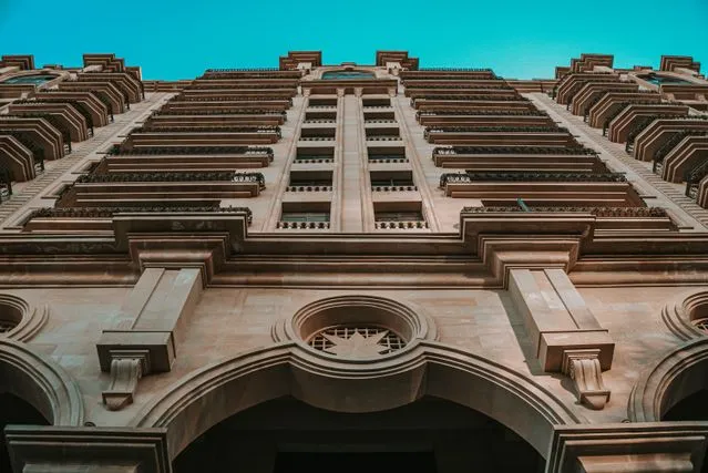 الترافرتين الإيراني